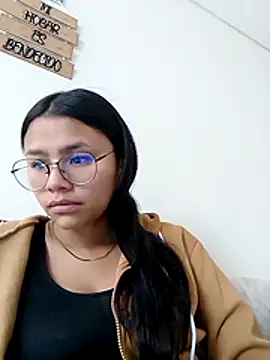Snapshot of Sofielovee-01 chatting on June 1, 2026, 12:16 pm Sofielovee-01 online show from June 1, 2026, 12:16 pm
