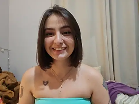 Snapshot of Juh_castro chatting on June 16, 2026, 6:30 pm Juh castro online show from June 16, 2026, 6:30 pm