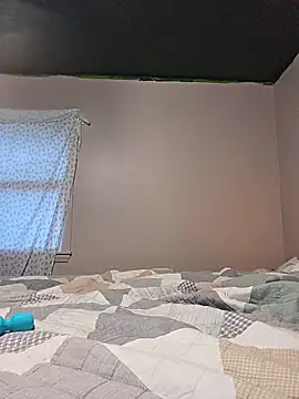 Snapshot of thiccgamer chatting on June 1, 2026, 2:23 am thiccgamer online show from June 1, 2026, 2:23 am
