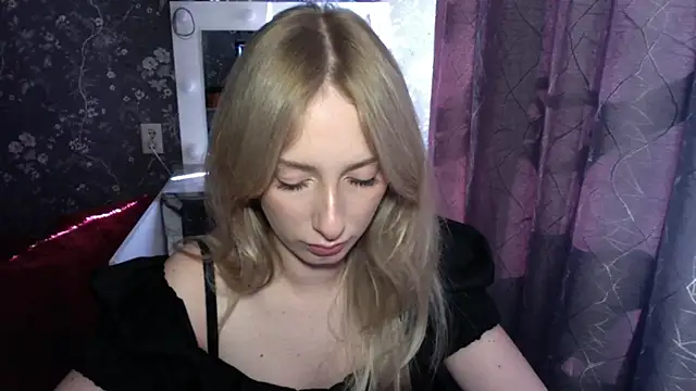 JennaLomeri online show from June 17, 2026, 2:49 pm