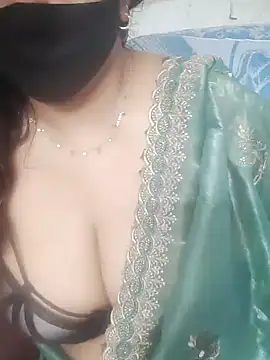 Snapshot of sexyveena chatting on July 10, 2026, 6:24 am sexyveena online show from July 10, 2026, 6:24 am