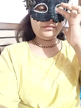 Snapshot of Archana_32 chatting on July 18, 2026, 1:03 am Archana 32 online show from July 18, 2026, 1:03 am