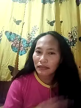 Snapshot of Queenslay chatting on July 9, 2026, 9:36 pm Queenslay online show from July 9, 2026, 9:36 pm