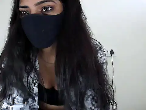 Hot-Roshni online show from July 17, 2026, 7:05 am