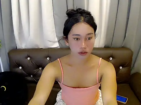 Snapshot of kyla_pretty chatting on July 18, 2026, 2:25 pm kyla pretty online show from July 18, 2026, 2:25 pm