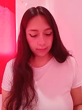 Snapshot of AlondraGomez1_ chatting on June 17, 2026, 1:32 pm AlondraGomez1 online show from June 17, 2026, 1:32 pm