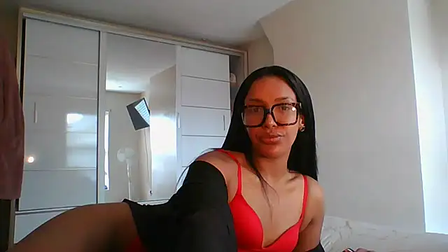 Snapshot of Lilithjadexx chatting on June 2, 2026, 1:00 pm Lilithjadexx online show from June 2, 2026, 1:00 pm
