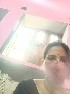 Snapshot of siwanijha007 chatting on July 17, 2026, 10:45 am siwanijha007 online show from July 17, 2026, 10:45 am