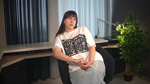 KiaraElsken online show from June 2, 2026, 8:25 am