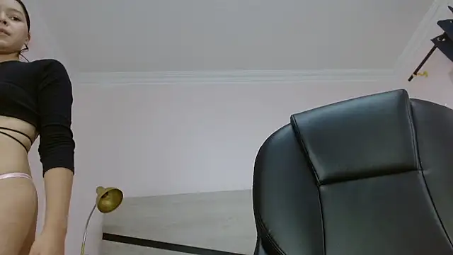 Snapshot of amara_sanchez chatting on June 17, 2026, 1:43 pm amara sanchez online show from June 17, 2026, 1:43 pm