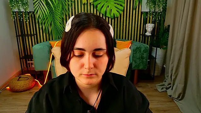 AprilMunoz online show from June 2, 2026, 11:54 am