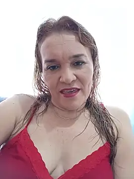 Sara hilton02 online show from June 17, 2026, 2:05 pm