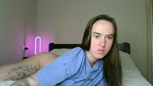 Snapshot of elliza_snow chatting on June 30, 2026, 8:03 am elliza snow online show from June 30, 2026, 8:03 am