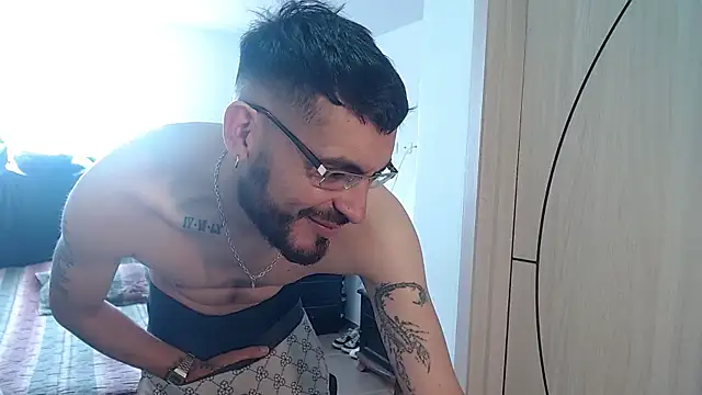 Snapshot of MalekXarxxx chatting on June 2, 2026, 6:41 pm MalekXarxxx online show from June 2, 2026, 6:41 pm