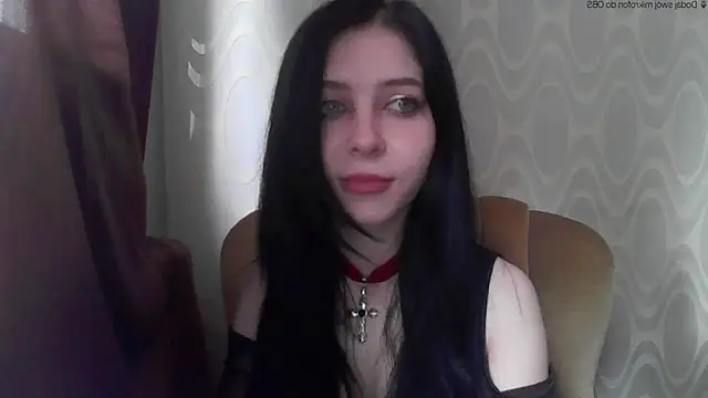 Snapshot of RileyTight chatting on June 3, 2026, 9:43 am RileyTight online show from June 3, 2026, 9:43 am
