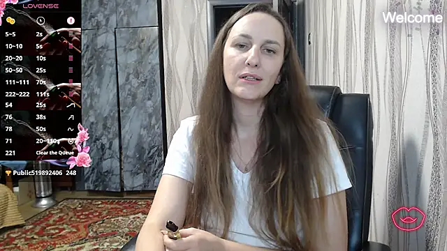 Yevgeshka-Milashka online show from November 22, 2025, 6:51 pm