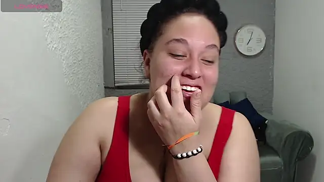 Snapshot of leilasosexy chatting on July 11, 2026, 1:22 pm leilasosexy online show from July 11, 2026, 1:22 pm