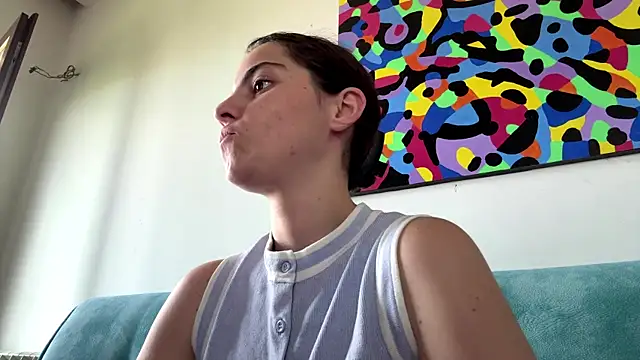 MarisaKomar online show from June 19, 2026, 9:15 am