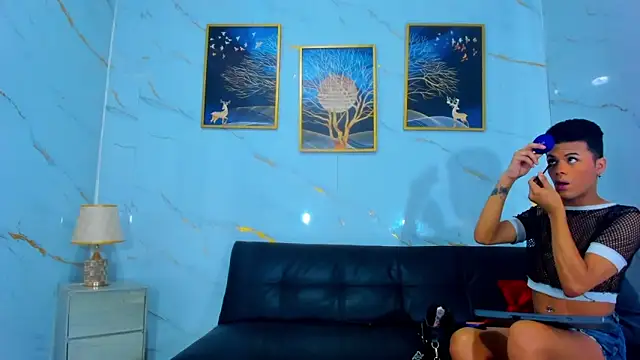 Snapshot of Anthony_little chatting on June 12, 2026, 5:10 pm Anthony little online show from June 12, 2026, 5:10 pm