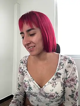 Juliethademon online show from June 10, 2026, 12:50 pm