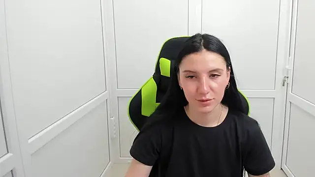 PatteMeoww online show from June 12, 2026, 1:09 pm