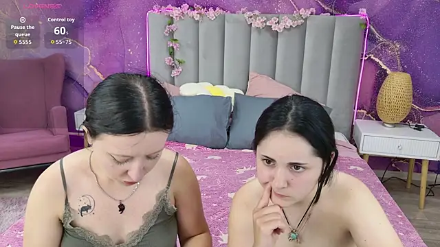 Snapshot of RuthHalll chatting on July 17, 2026, 10:01 am RuthHalll online show from July 17, 2026, 10:01 am