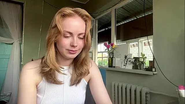 LollyAngel online show from June 4, 2026, 4:11 pm