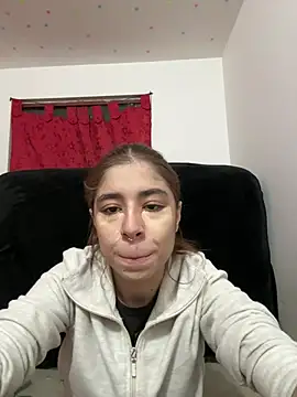 Cherry Luna1 online show from June 17, 2026, 12:32 am