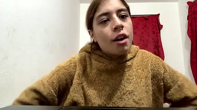 Cherry Luna1 online show from June 13, 2026, 3:15 am