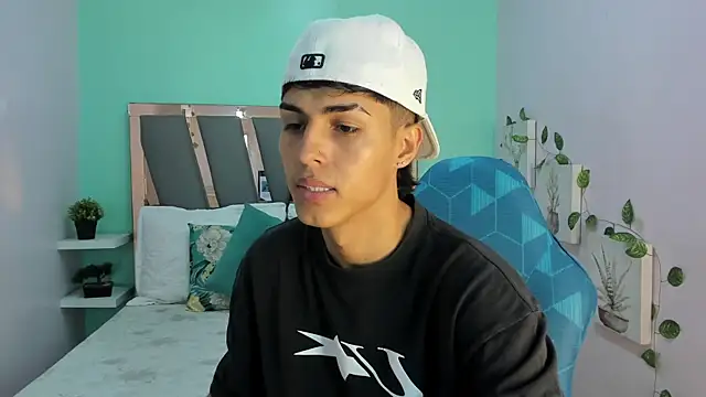 Snapshot of Axel_Mendozaa chatting on June 29, 2026, 4:07 pm Axel Mendozaa online show from June 29, 2026, 4:07 pm
