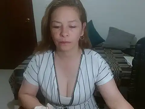 Snapshot of Chiquisexy1 chatting on June 22, 2026, 10:07 pm Chiquisexy1 online show from June 22, 2026, 10:07 pm