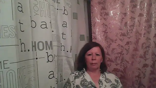 Snapshot of Schastlivaya43 chatting on June 18, 2026, 6:57 pm Schastlivaya43 online show from June 18, 2026, 6:57 pm