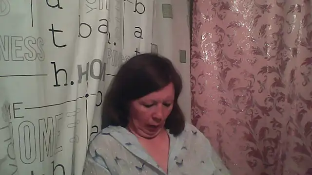 Snapshot of Schastlivaya43 chatting on June 25, 2026, 7:19 pm Schastlivaya43 online show from June 25, 2026, 7:19 pm