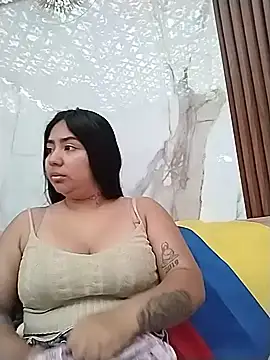 Snapshot of Amber_Herrera chatting on June 16, 2026, 12:27 pm Amber Herrera online show from June 16, 2026, 12:27 pm