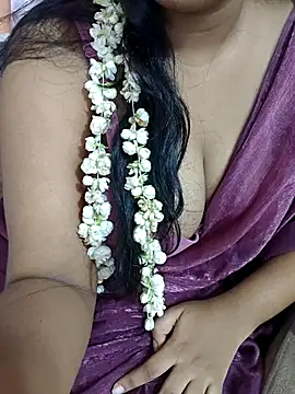 Snapshot of telugubigboobs__P chatting on June 14, 2026, 6:25 am telugubigboobs P online show from June 14, 2026, 6:25 am