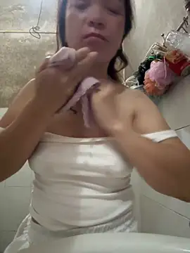Snapshot of -Naty- chatting on June 11, 2026, 3:25 am -Naty- online show from June 11, 2026, 3:25 am