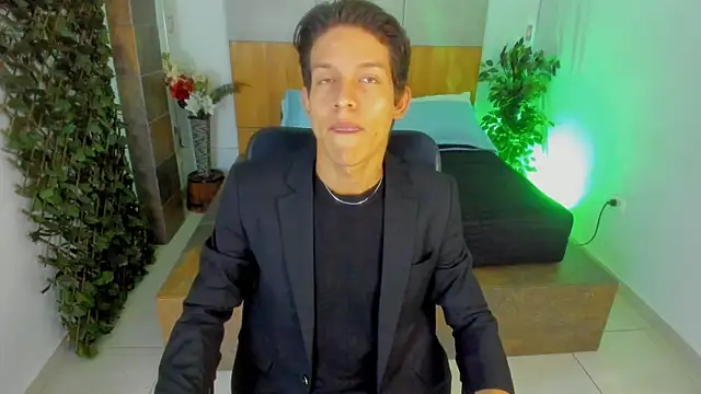 Snapshot of LevinFox chatting on June 18, 2026, 11:37 am LevinFox online show from June 18, 2026, 11:37 am