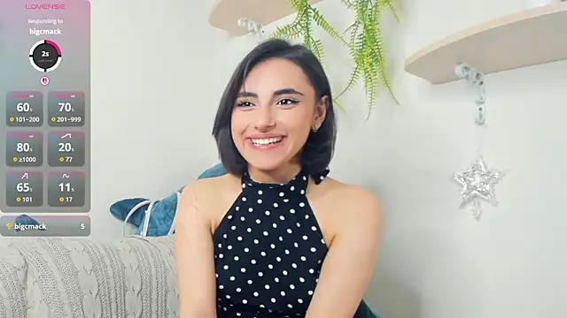 Snapshot of LunarLori chatting on June 11, 2026, 8:17 pm LunarLori online show from June 11, 2026, 8:17 pm