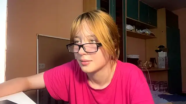 Mowhlntime online show from June 13, 2026, 1:20 pm