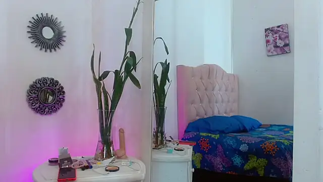 Snapshot of _saray_rose chatting on June 20, 2026, 3:06 pm saray rose online show from June 20, 2026, 3:06 pm