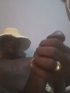 Snapshot of blackmamba113 chatting on July 23, 2026, 12:35 pm blackmamba113 online show from July 23, 2026, 12:35 pm