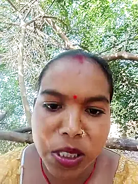 Snapshot of Nirmla_khan chatting on June 18, 2026, 3:27 am Nirmla khan online show from June 18, 2026, 3:27 am