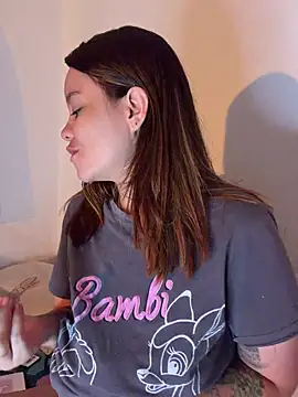 Snapshot of Emma_Jonas chatting on July 29, 2026, 1:43 pm Emma Jonas online show from July 29, 2026, 1:43 pm