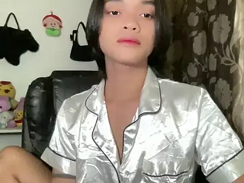 Snapshot of Justine0419 chatting on June 19, 2026, 4:57 pm Justine0419 online show from June 19, 2026, 4:57 pm