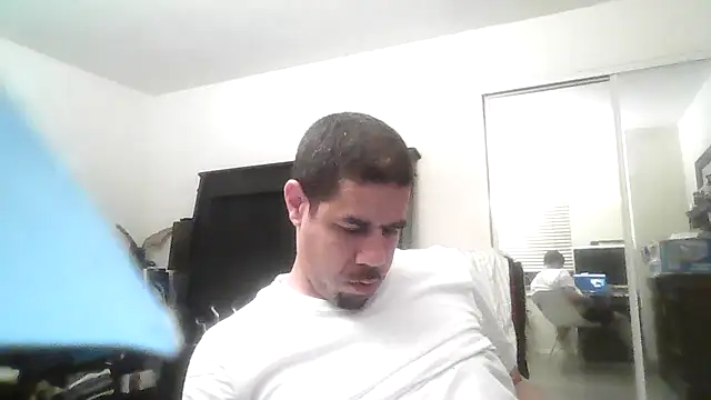 Snapshot of toosexy4myshirt chatting on June 9, 2026, 3:51 am toosexy4myshirt online show from June 9, 2026, 3:51 am