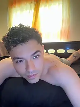 Samu Miller01 online show from June 8, 2026, 4:18 pm