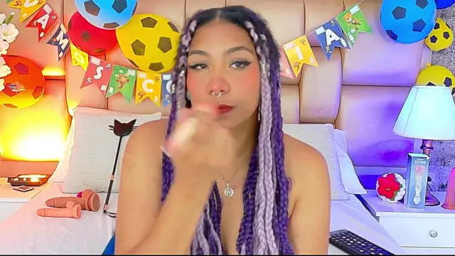 Snapshot of Aria_Peach_ chatting on June 25, 2026, 8:25 pm Aria Peach online show from June 25, 2026, 8:25 pm