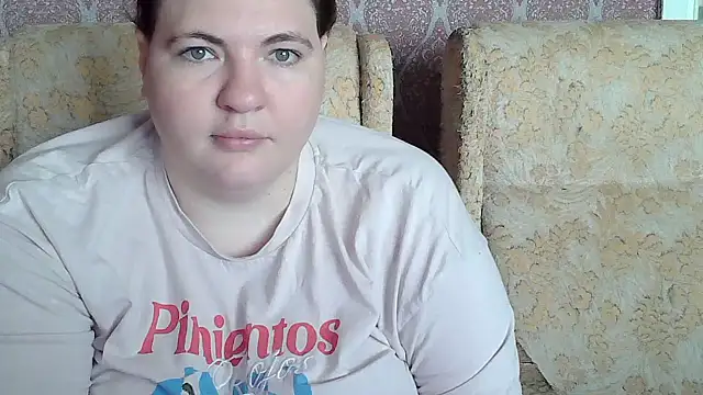 Snapshot of TiaMason chatting on June 14, 2026, 11:33 am TiaMason online show from June 14, 2026, 11:33 am