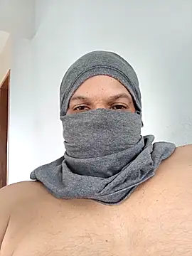FFelipe000777 online show from June 12, 2026, 12:47 pm