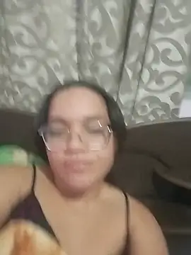 Esquetadinhas online show from July 3, 2026, 2:29 am